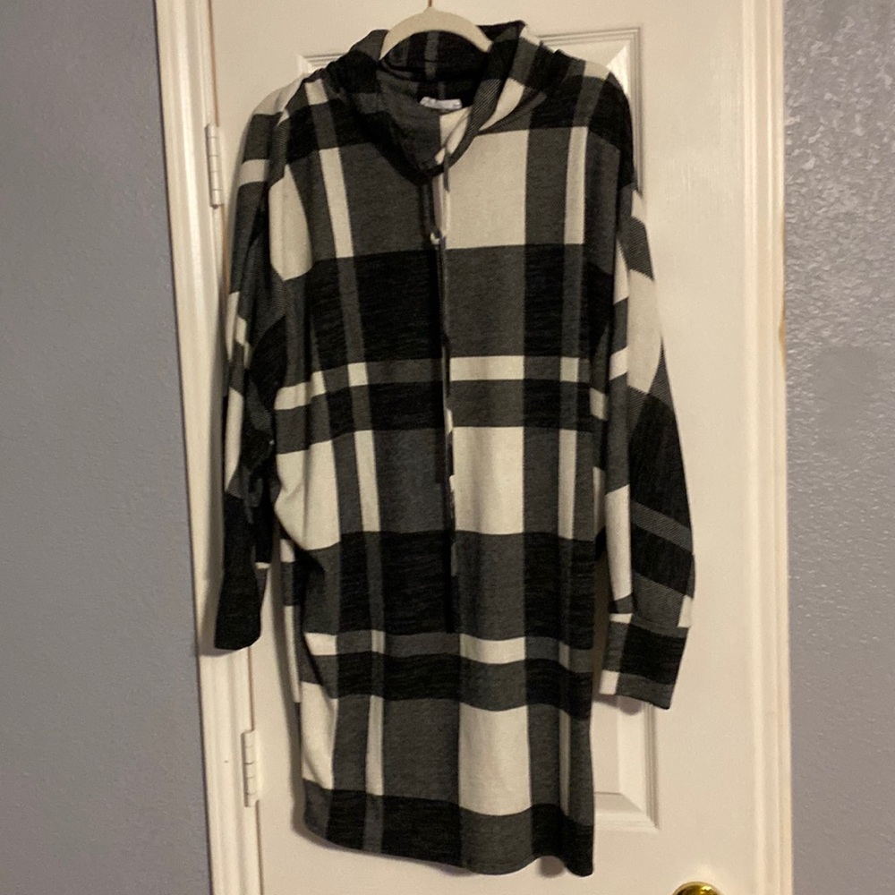 Geegee cowl neck sweater dress. Black, cream, grey. Size large, oversized.